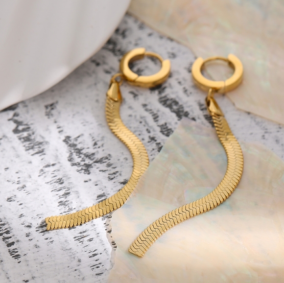 Elegant Long Tassel Earrings - Picture 4 of 7